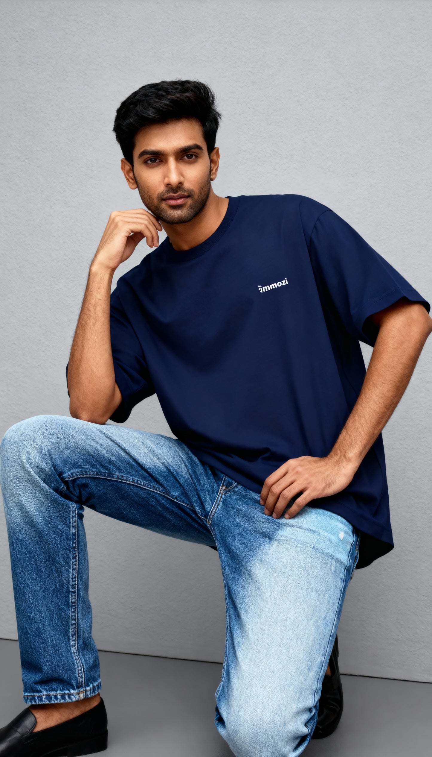 Classic Unisex Oversized T-Shirt Royal Blue – EMMOZI