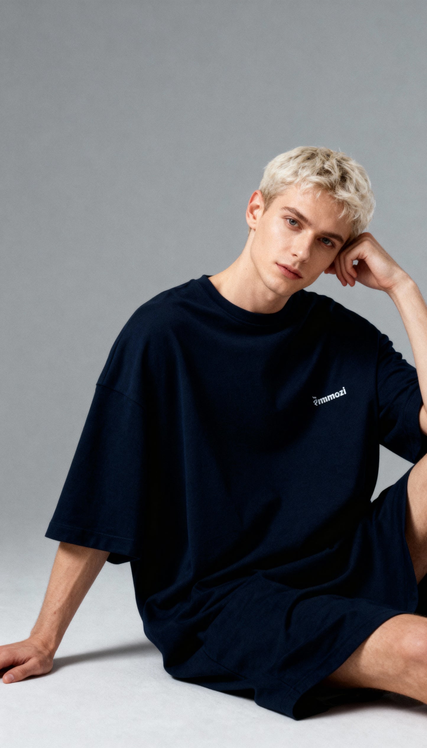 Premium Unisex Oversized Drop Shoulder T-Shirt Navy Blue– EMMOZI