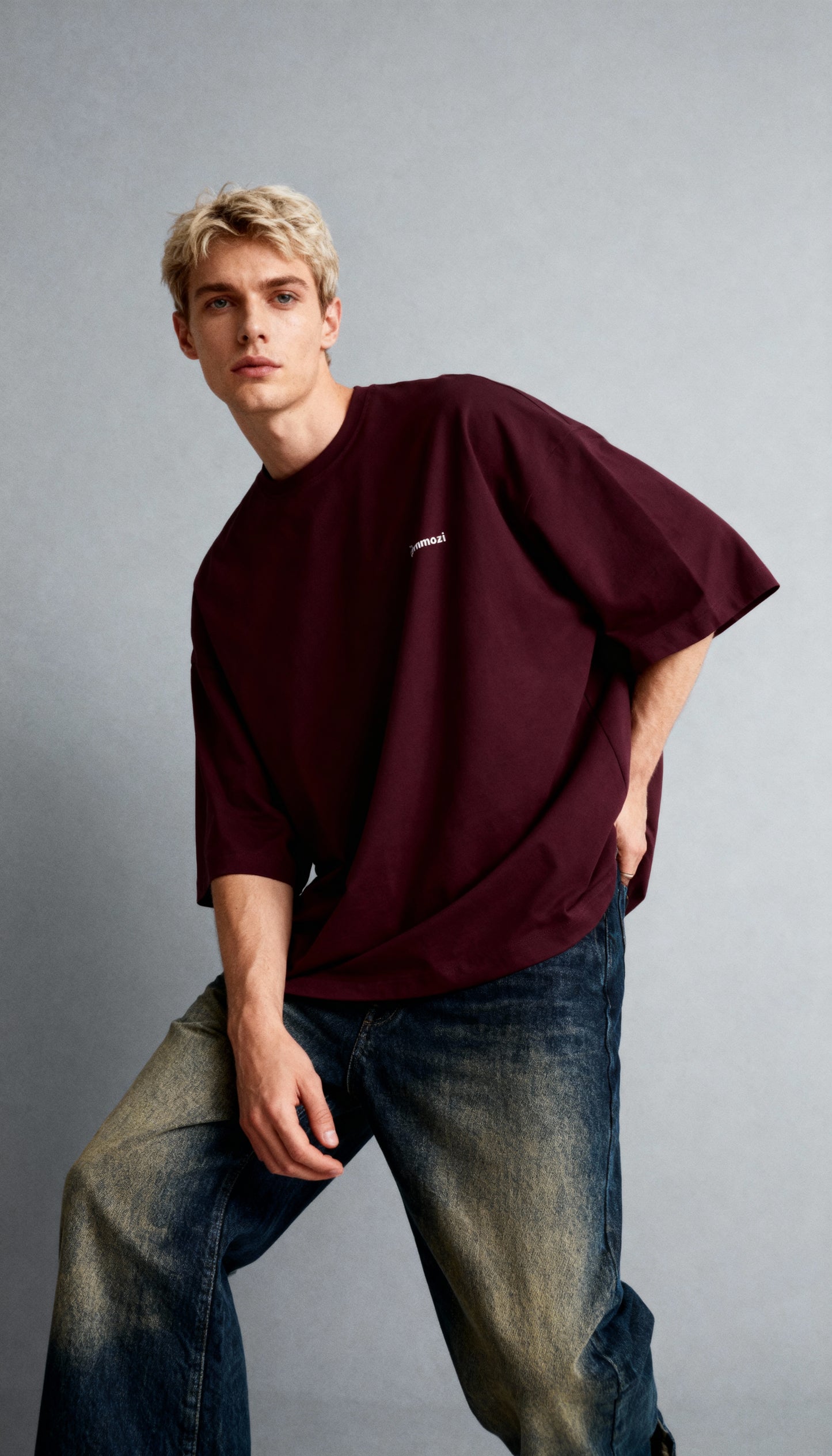 Premium Unisex Oversized Drop Shoulder T-Shirt Maroon – EMMOZI